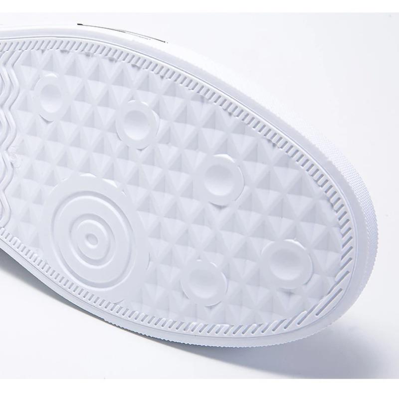 Letnie Męskie Trampki Płócienne Niskie Codzienne Oddychające Buty Nastolatki Modne Lekkie Młodzieżowe Streetwear Wygodne Obuwie