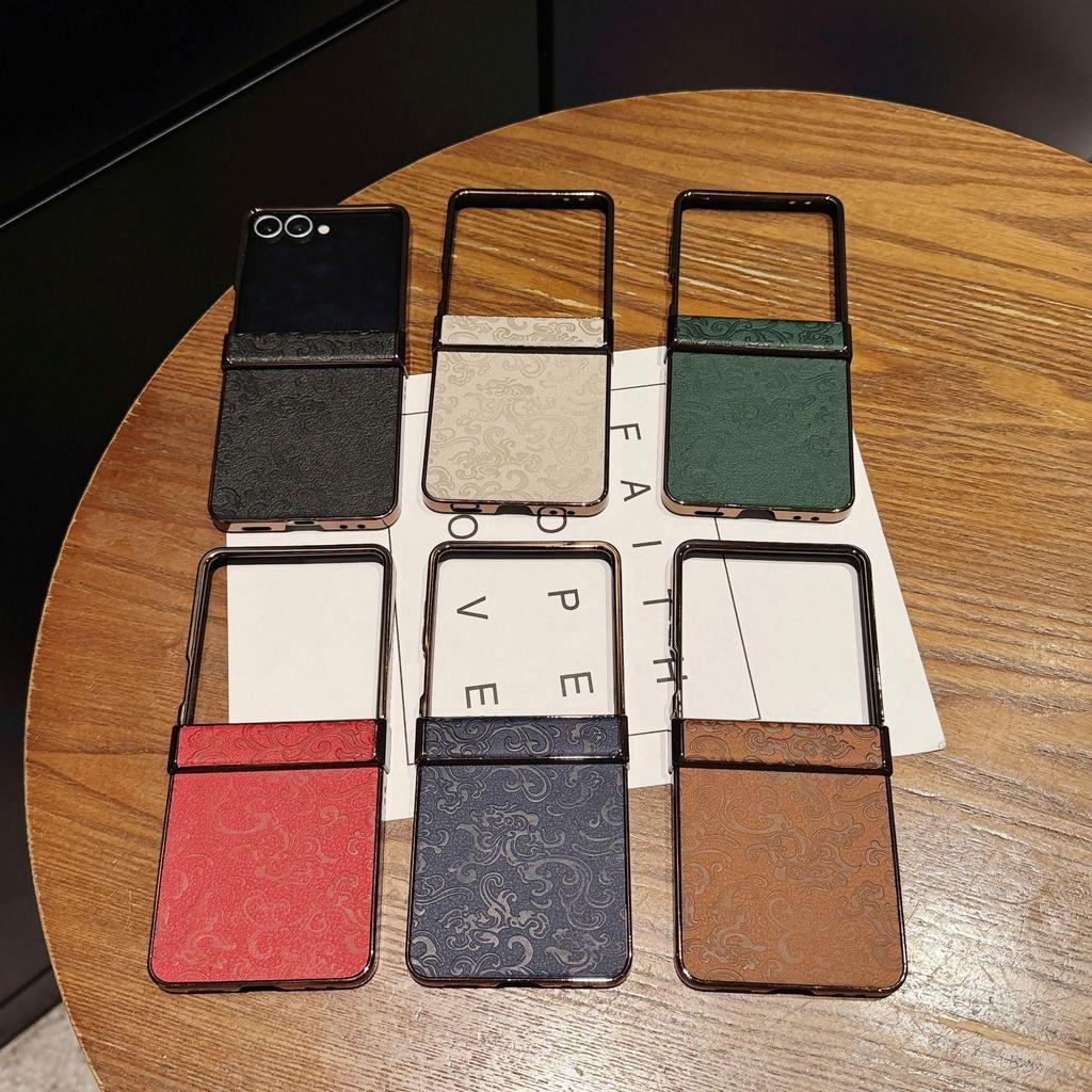 Luxury Dragon Pattern Leather Case for Samsung Z Flip 7: Premium Flip 6/5 Anti-Drop Protection