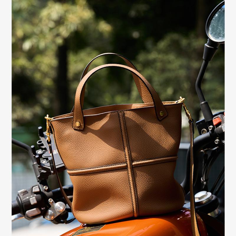 Niche Texture Versatile First-layer Cowhide Commuting Large-capacity Bucket Bag Elegant Single Shoulder Oblique Span Bag