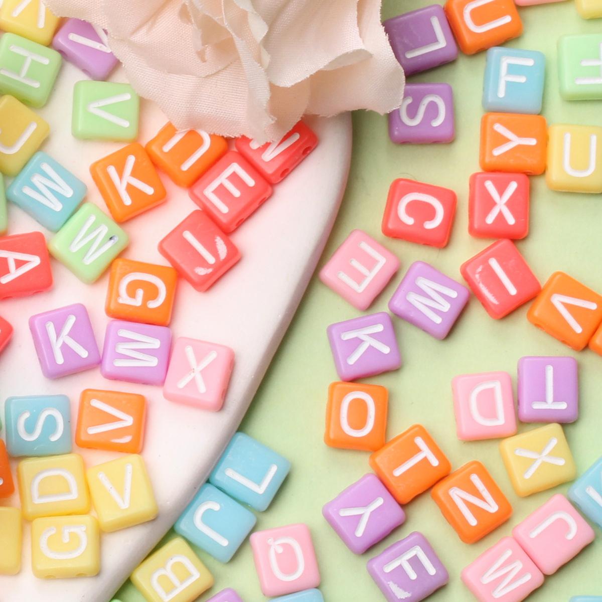 

100 шт., аксессуары для изготовления ювелирных изделий своими руками, акриловые свободные бусины, кулон, буква, квадратная мода, 9*7 мм, оптовая продажа, ожерелье, браслет, серьги для рукоделия