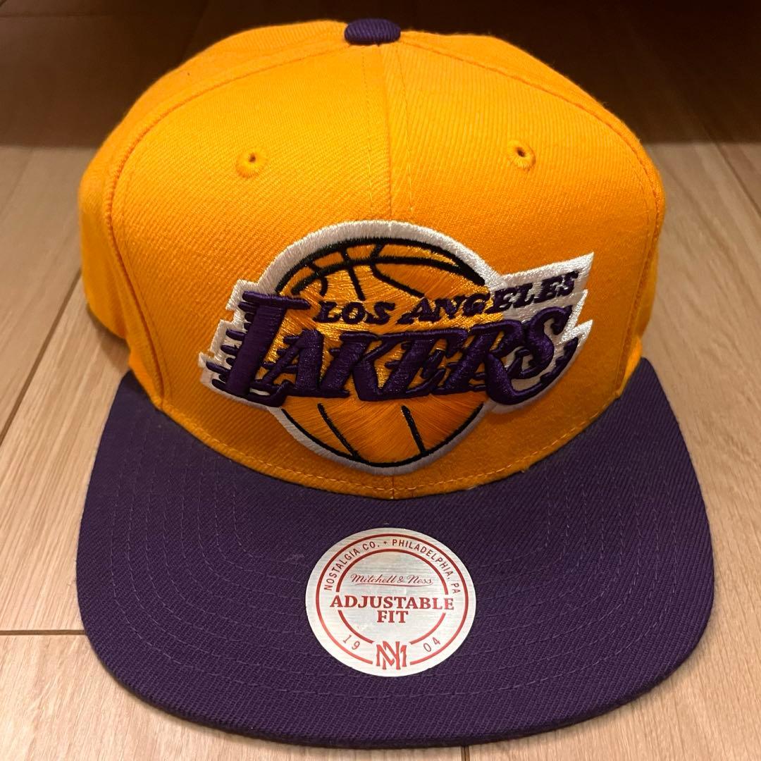 Used Los Angeles Lakers Cap Mitchell & Ness