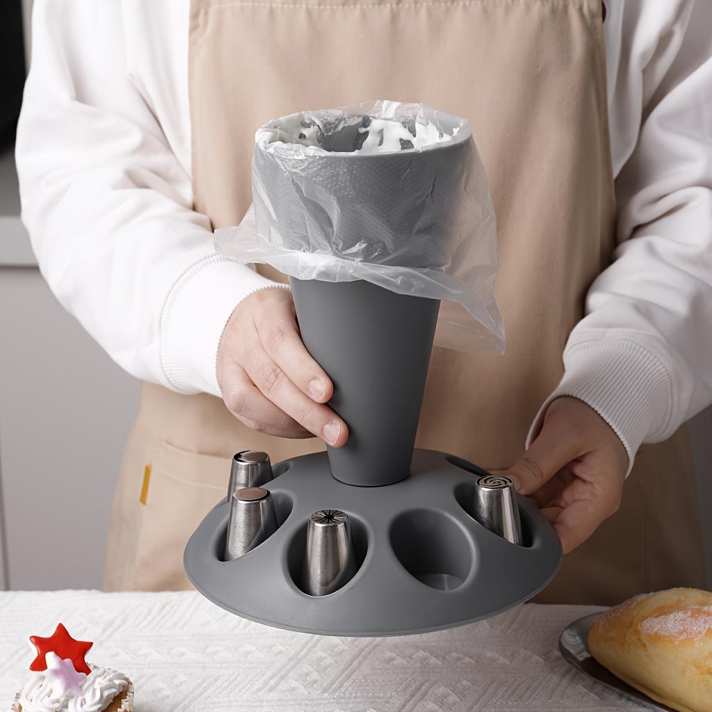 1PC Piping Bag Holder, Plastic Pastry Bag Holder, Easy To Fill Icing Piping Bag Holder, Can Put Nozzle Decorative Nozzle, Baking Accessories Holder