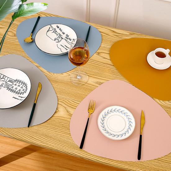 Western Placemat Color Oval Design Heat-resistant Easy To Clean Kitchen