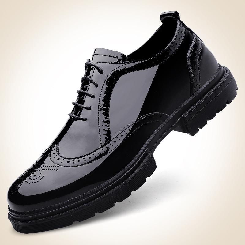 Men's Round Toe Brogue Carved Leather Shoes - British Style, Formal Business, Casual, Thick Sole, Shiny Finish.