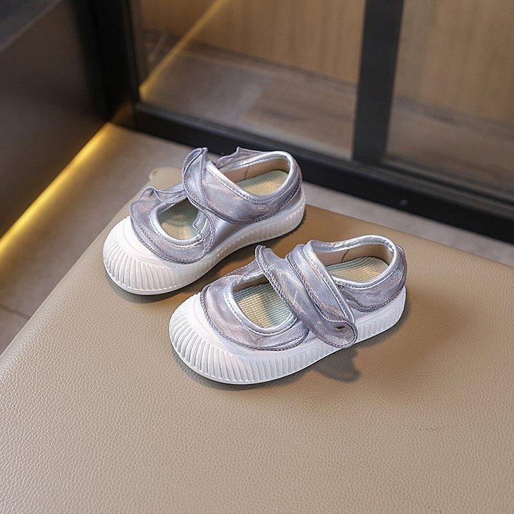 

Girls small leather shoes 2025 summer new children s breathable little white shoes medium and older children s Mary Jane mesh casual shoes 34 серебряный