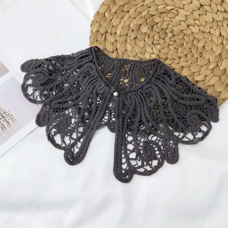 Vintage Shawl O-Neck Doll Fake Collar Shirt Women Hollow Crochet Lace False Collar Detachable Woman Half Shirt Faux  Col