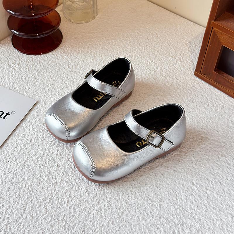 

Baby girl fashionable foreign versatile casual princess shoes 2025 spring new comfortable girls single leather shoes tide 21 чёрный