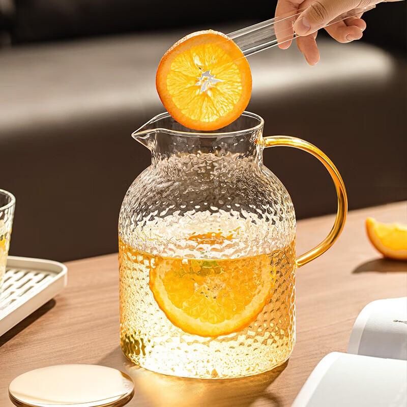 YIHUTEA Heat-Resistant Glass Water Pitcher with Spout Filter