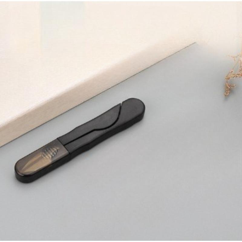 Portable Craft Scissors with Cover for Sewing, Thread Cutting, Tailoring, Fishing Line, and Cross Stitch