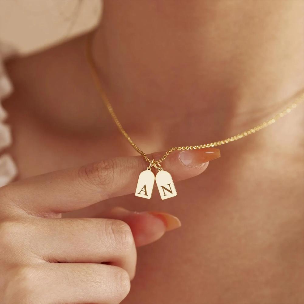 Personalized Custom First Letter Gold-plated Necklace Stainless Steel Engraved Letter Pendant Necklace Christmas Birthday Gift