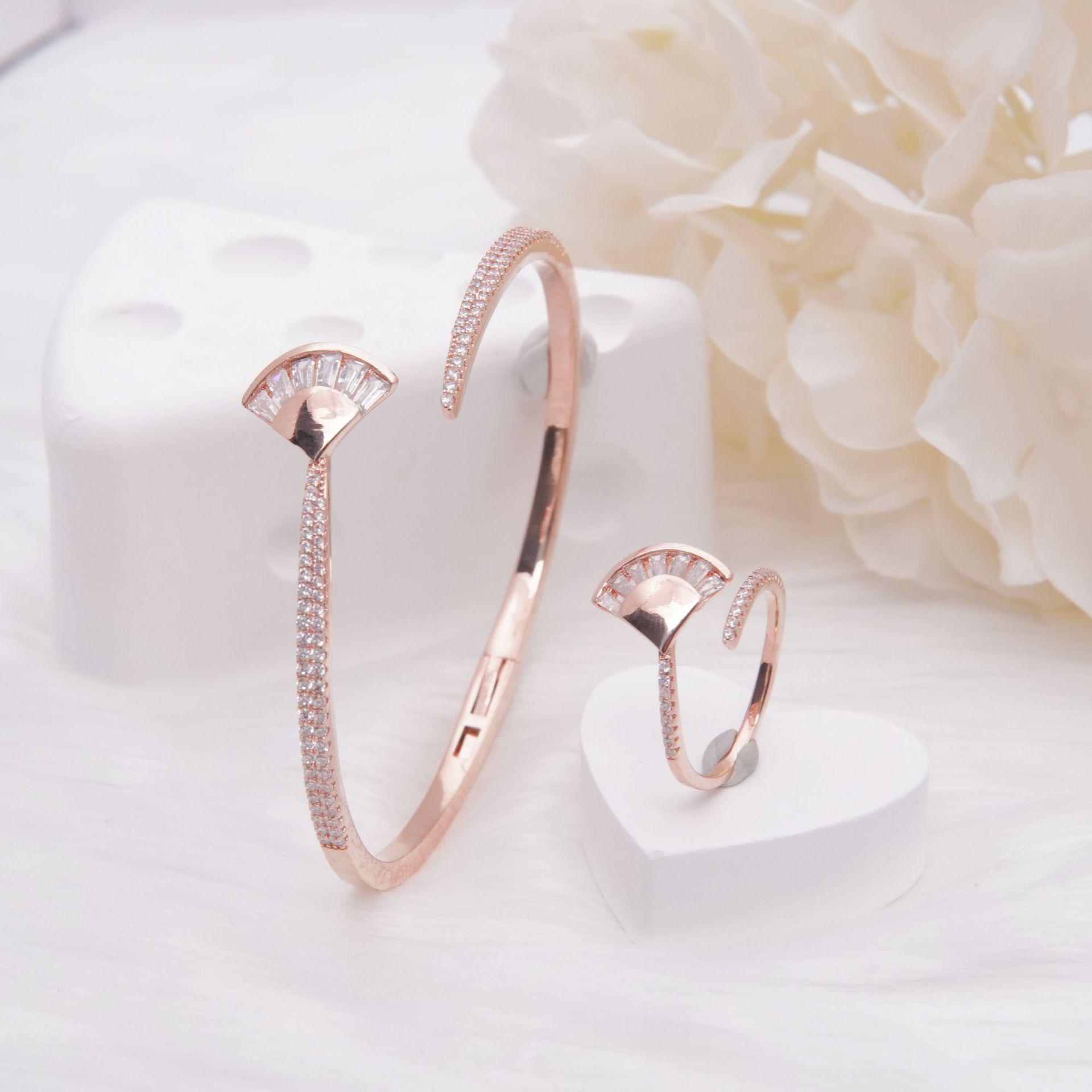 

Браслет-зонт из розового золота, покрытый цирконами: Элегантные, нежные и универсальные женские украшения для рук розового золота