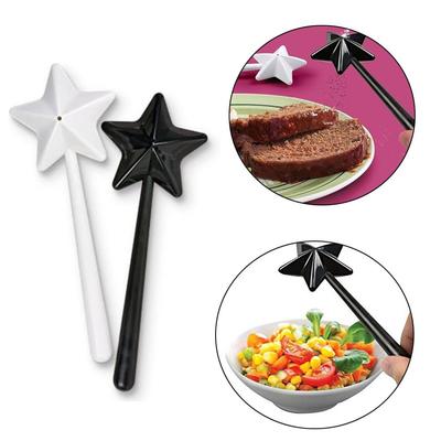 Creative Plastics Salt Shakers Star Long Hand Salt Pepper Magic Wands Condiment Jar Utensils Household