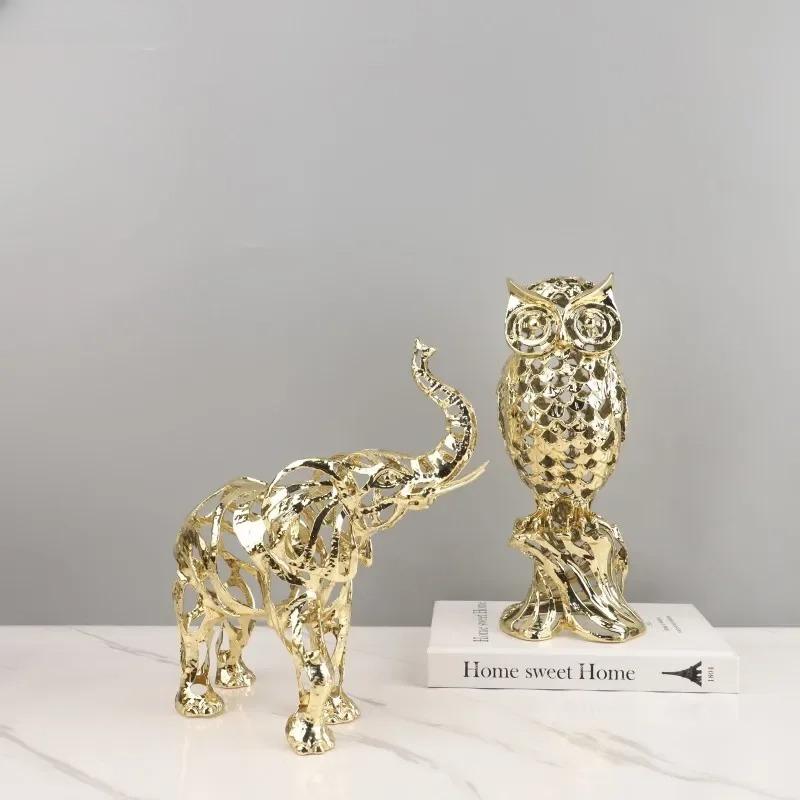 European Style Light Luxury Gold Hollowed Out Lion Horse Elephant Animal Sculpture Living Room Metal Decoration Home Accessories