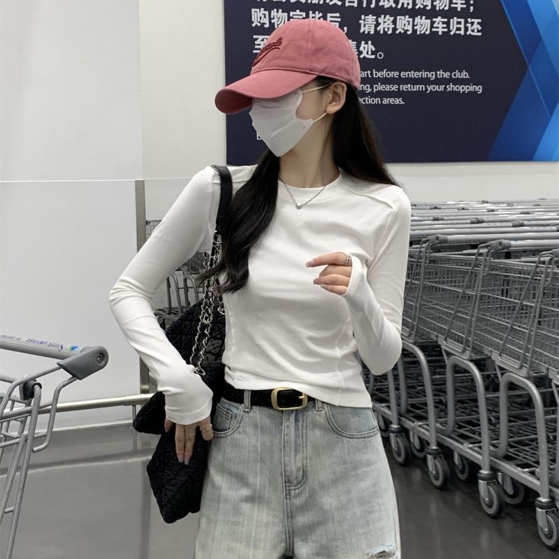 A White Bottomed Shirt, A Female Fishbone Front Shoulder Long-sleeved Shirt, A Slim-fitting and Thin Inner Top in Spring, Autumn and Winter.