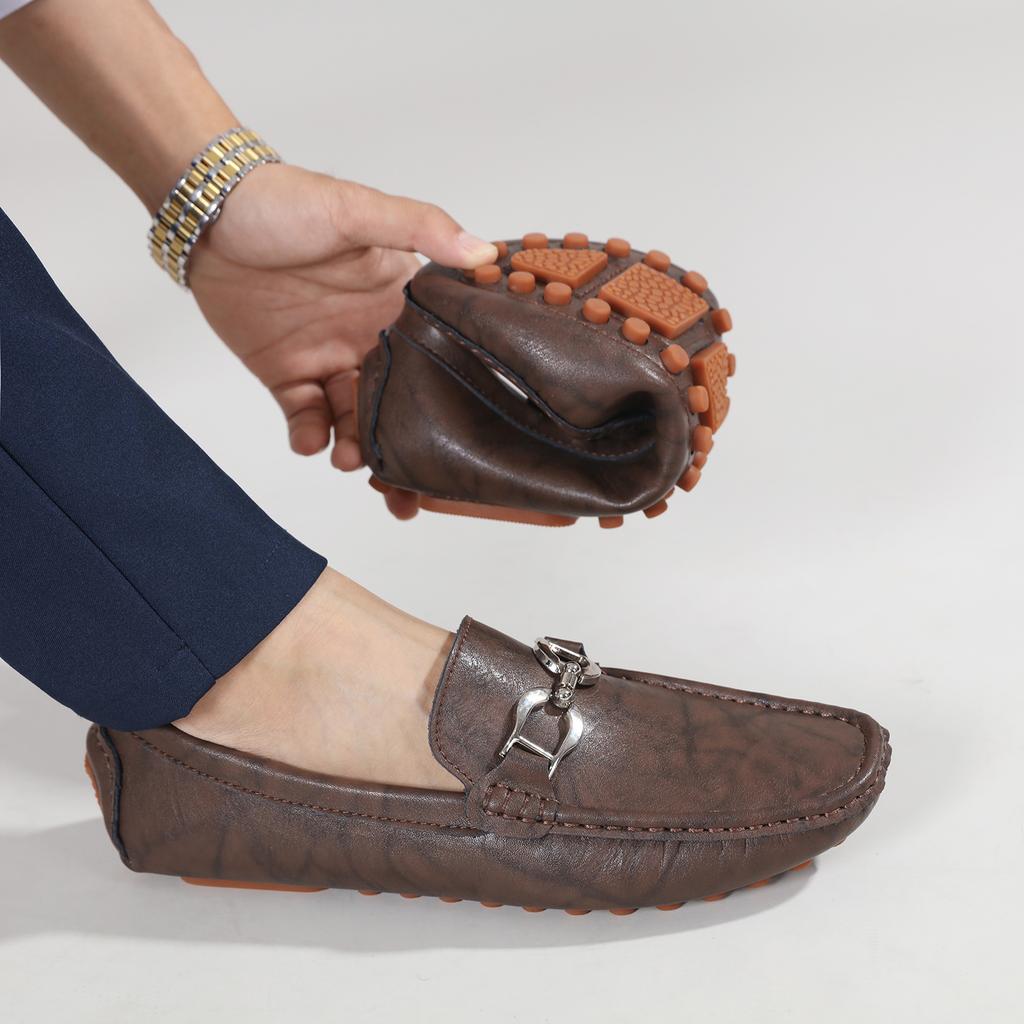 Men's Casual Leather Shoes Lightweight Loafers Moccasins Slip on Classic Male Comfortable Driving Shoe