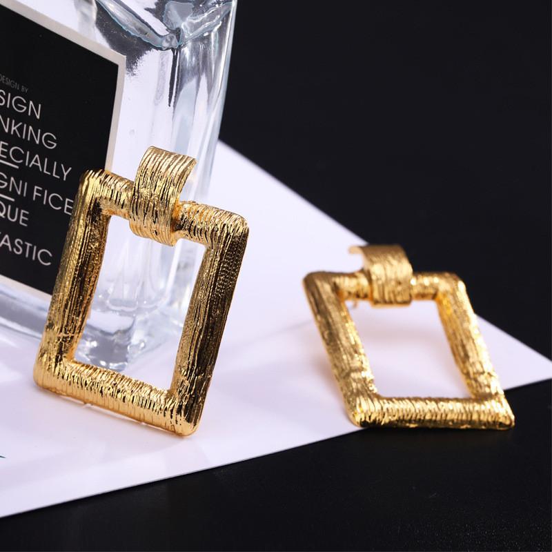Shape Geometric Bold Alloy Earrings For Women Ideal For Gifts Business