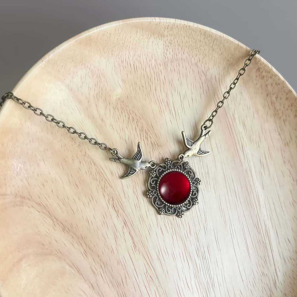 Retro Animal Charm Necklace With Colored Crystals And Copper Finish For Ladies