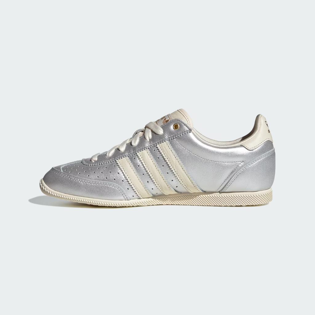 KI8494 adidas Originals Japan Silver Metallic Cream White Gold Metallic (Women's
