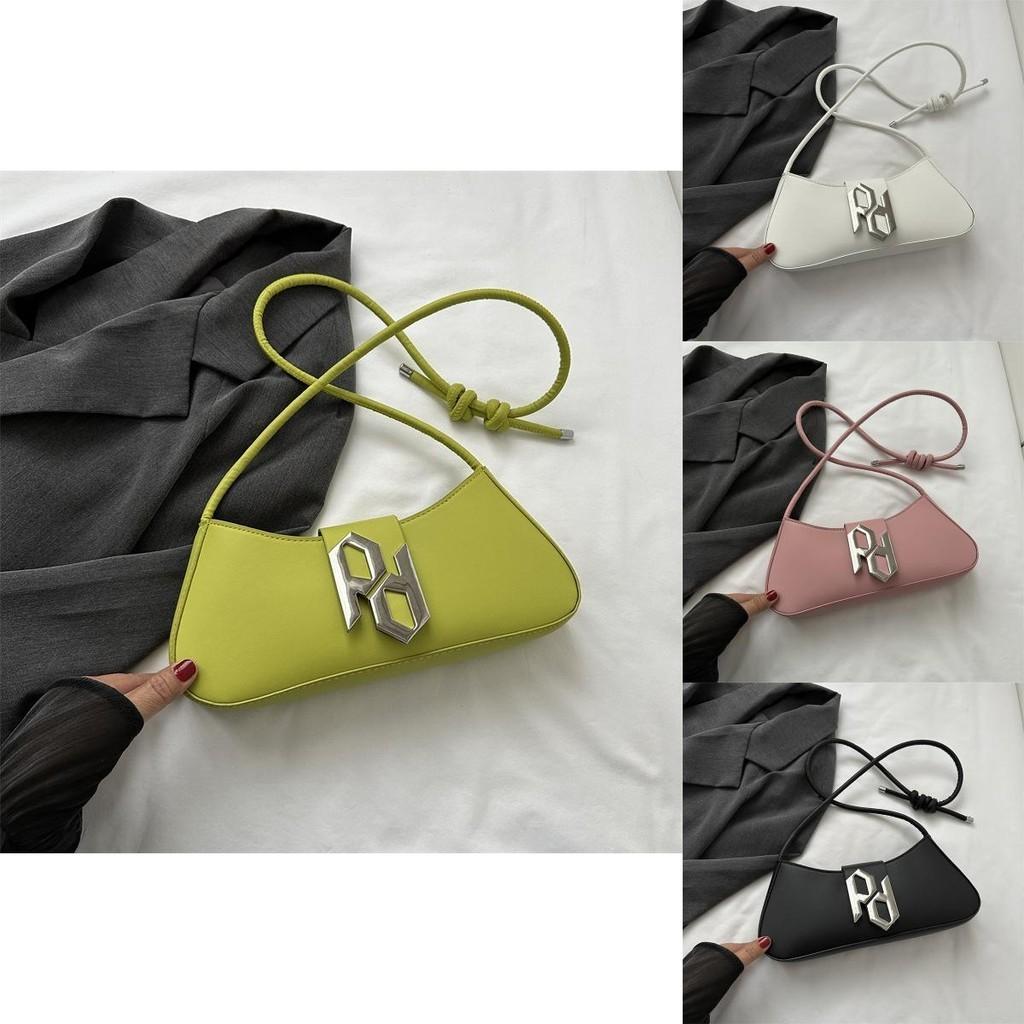 Stylish 2023 Pu Shoulder Bag Trendy Street Style Underarm Bag Popular Commuter Purse