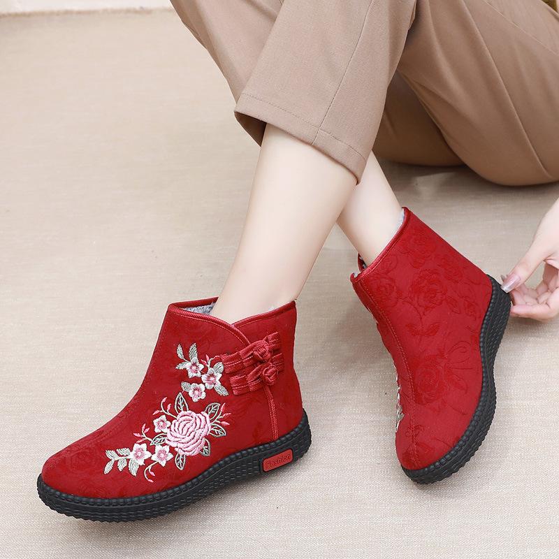 Botas altas bordadas: Sapatos de algodão quentes, antiderrapantes e com sola macia para idosos - estilo étnico, perfeitos para o inverno(Peça um tamanho acima)