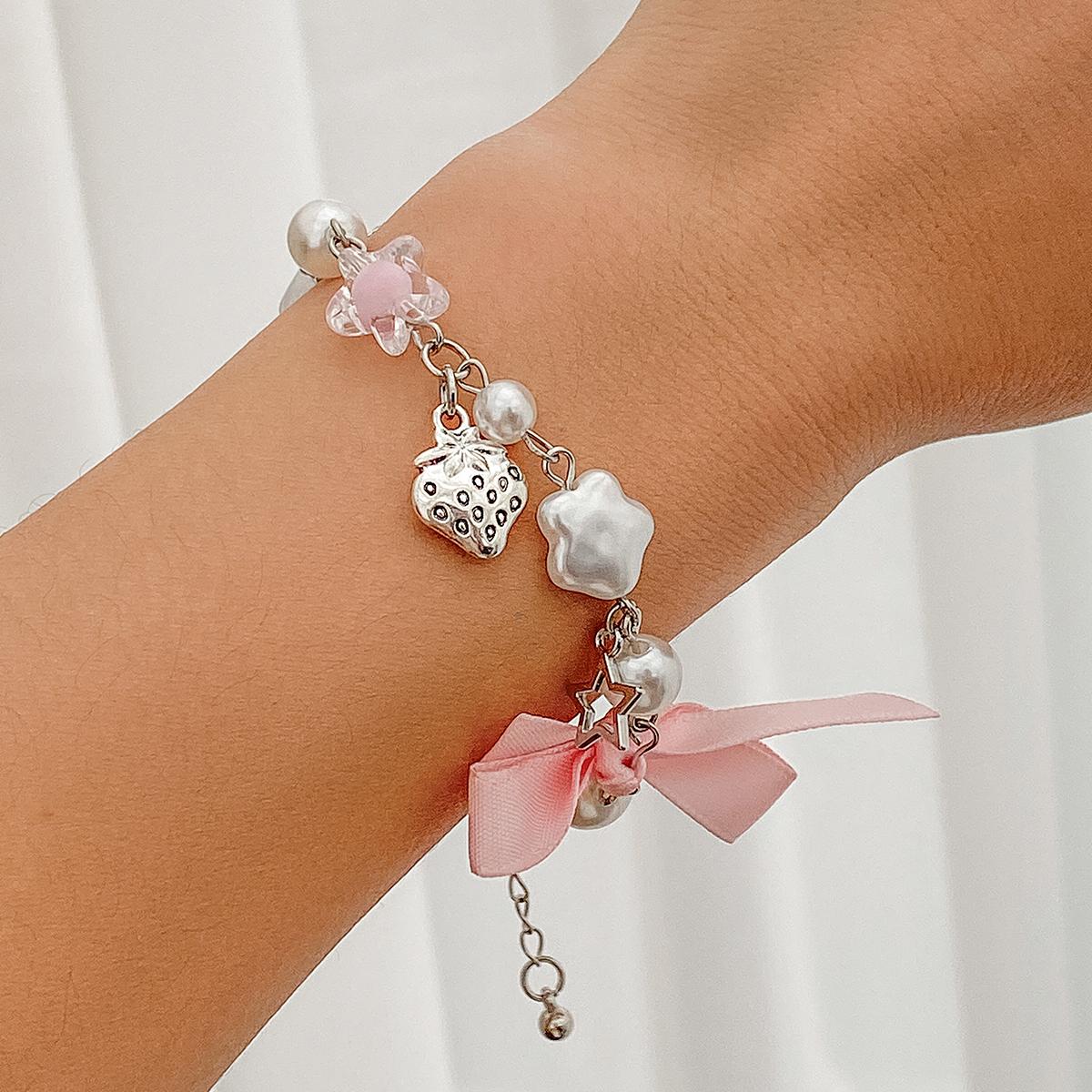 

Ingemark Exquisite Sweet Pink Bow Imitation Pearl Pentagram Pendant Bracelet Women Elegant Sliver Color Metal Chain Wed Jewelry