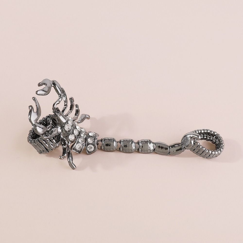 Rhinestone Scorpion Chain Ring Black Irregular Ring Rock Vintage Gold Ring  Girls