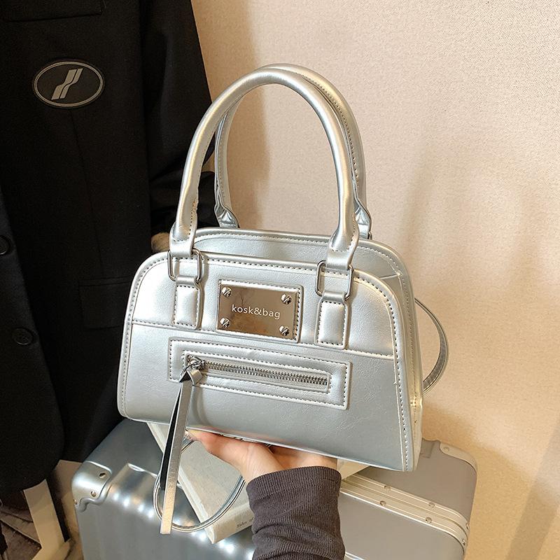 Portable Trend Tote Bag Women's 2025 Spring New Simple Casual Shoulder Bag Premium Versatile Trend Women's Bag