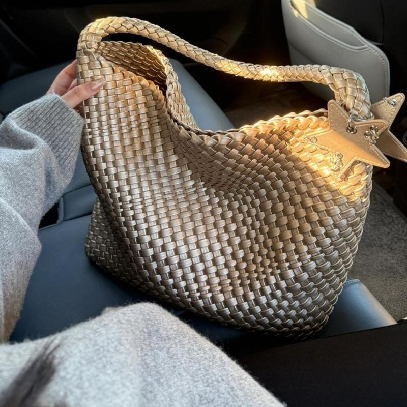 Gun Gun Champagne Woven Tote Bag Women's Large Capacity Premium Sense Portable Underarm Shoulder Bucket Bag