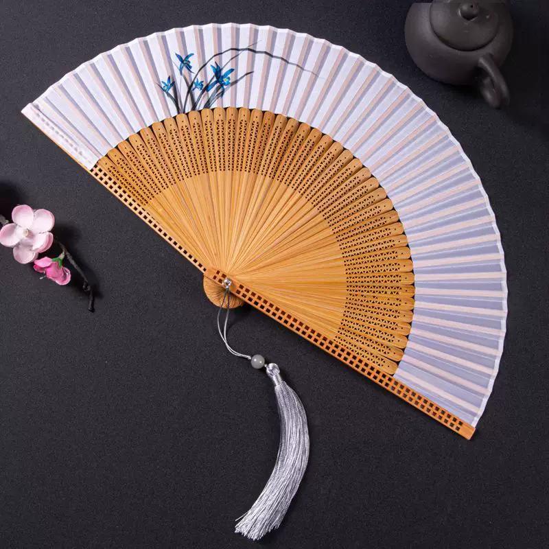 Folding Fan with Narrow Edges In Ancient Style, New Chinese Style Portable Summer Hollow-Out Fan for Women, Suitable for Hanfu and Dance