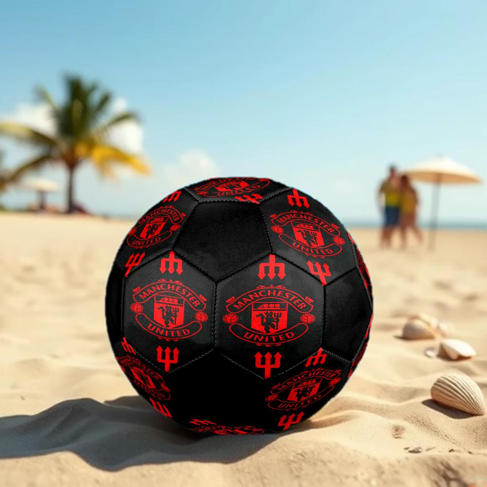 Manchester United Theme Size 5 Soccer Ball, Suitable for Both Indoor and Outdoor Matches, a Gift Suitable for Everyone.