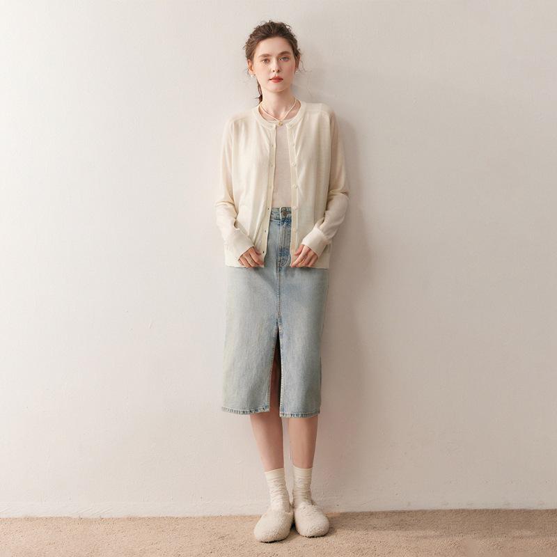 Women's 100% Pure Wool Round Neck Cardigan - Versatile and Casual Knit Sweater Coat