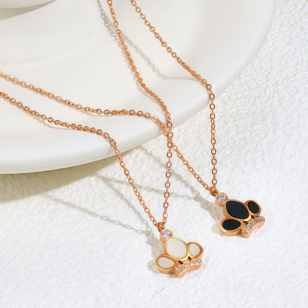 Titanium Steel Rose Gold Collarbone Chain Black And White Shell Crown Pendant Necklace Female Niche Versatile