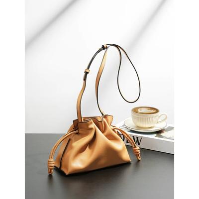 Autumn and Winter Classic Flamenco Fashi Lucky Bag Cloud Bag Genuine Leather Drawstring Shoulder Crossbody Bucket Bag for Wome