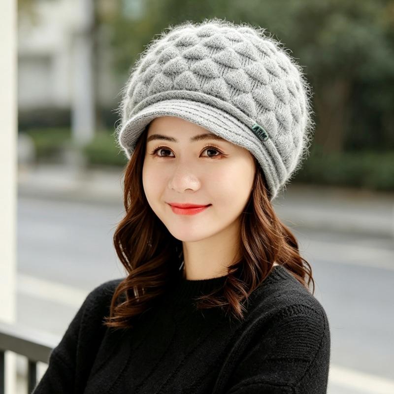 Hat Women's Fashion Beret Middle-aged and elderly Warm Ear Protector Mom Hat Cold-proof Plush Knitted Woolen Hat