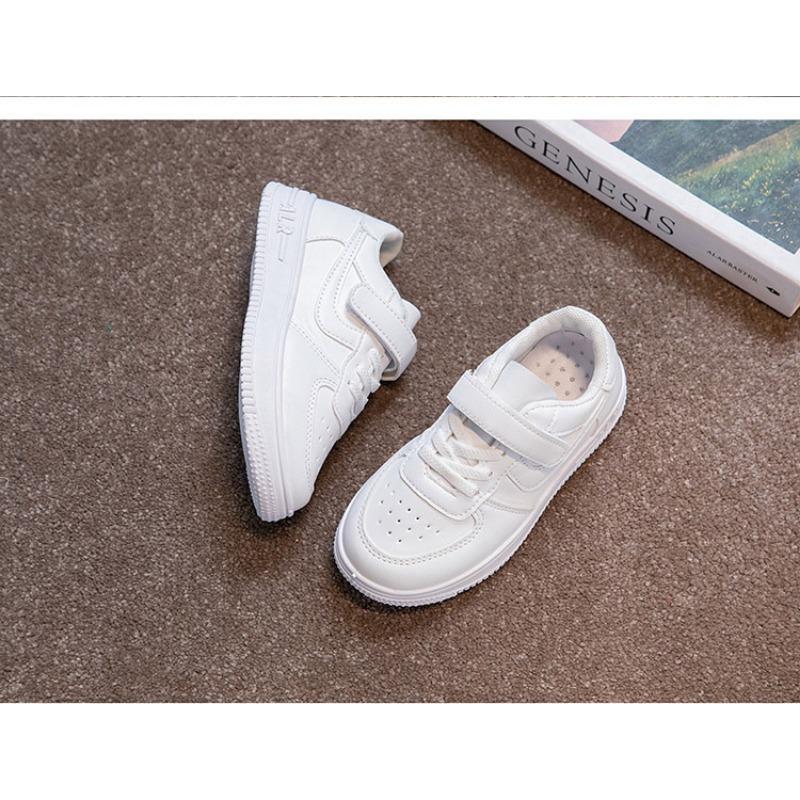 Módní všestranné malé bílé boty nové chlapecké palubovky s měkkou podrážkou korejské boty pro studenty a volnočasové boty