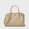 Chic Women's Tote Bag: Niche Design, Hand-Held Platinum, Large-Capacity, Fashionable Messenger Bag.