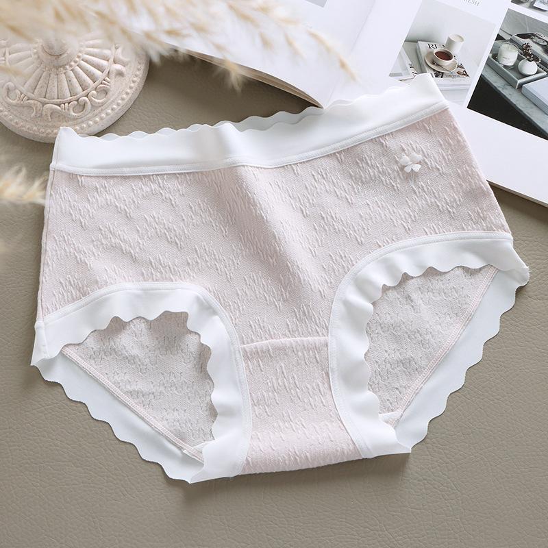 Lingerie Women's Underwear with No Trace Antibacterial Cotton Large Size Hip Hugging Breathable Mid Waist Briefs Triangle Panties