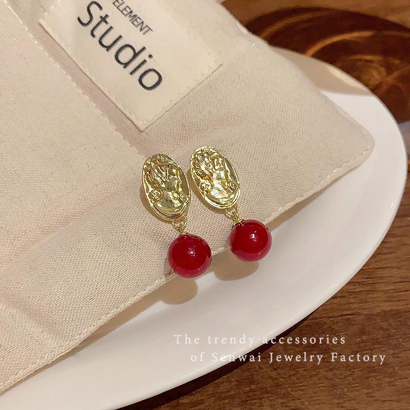 New retro human avatar earrings femininity red beanie earrings celebrity ears