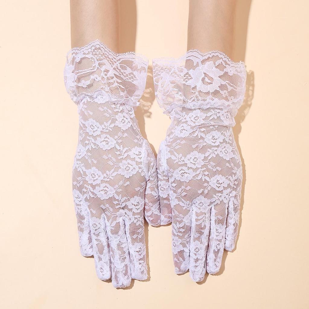 Elegant Black Lace Bridal Gloves - Short Vintage French Princess Style