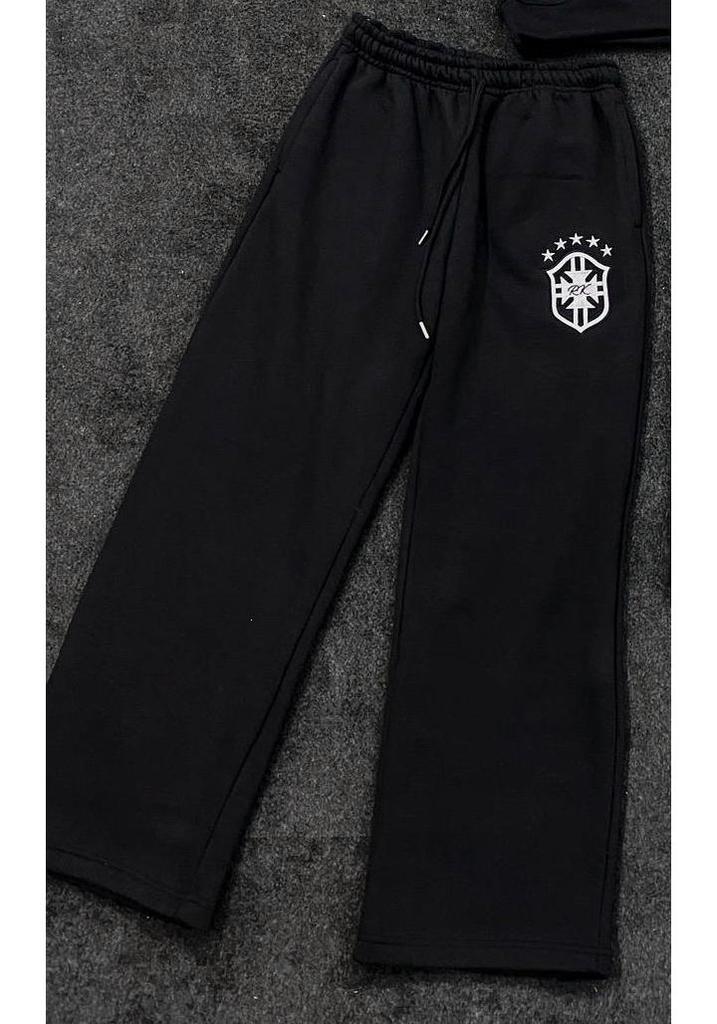 Streetwear Retro Y2K: Set personalizat cu hanorac, pantaloni de trening și pantaloni scurți