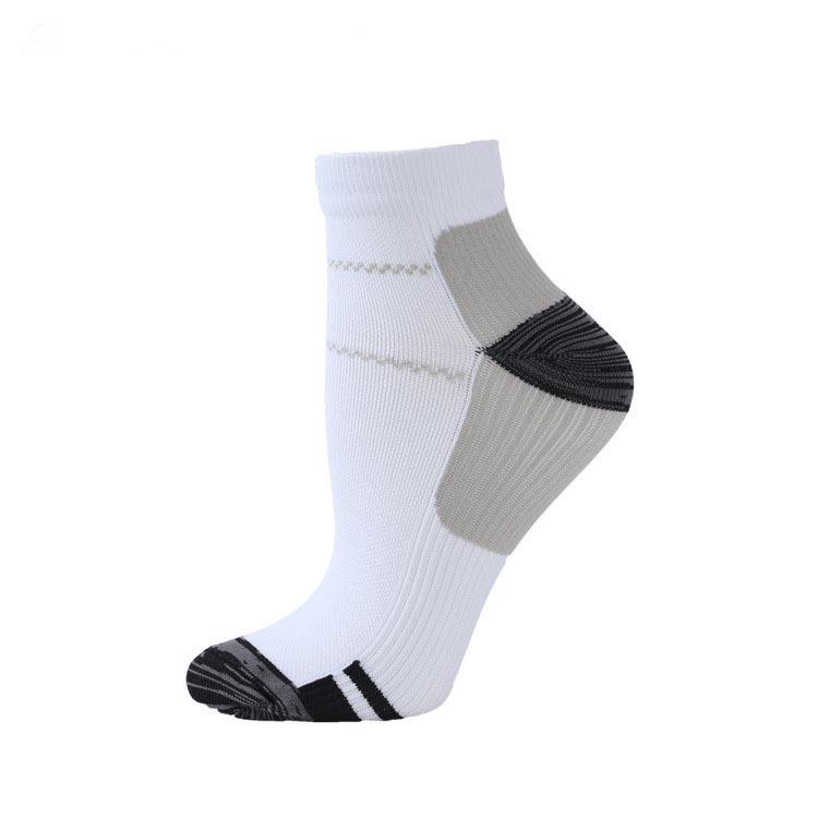 Non-Slip Compression Socks for Sports & Leisure - Alleviate Plantar Fasciitis, Heel Spurs, Arch Pain, Perfect for Running & Basketball