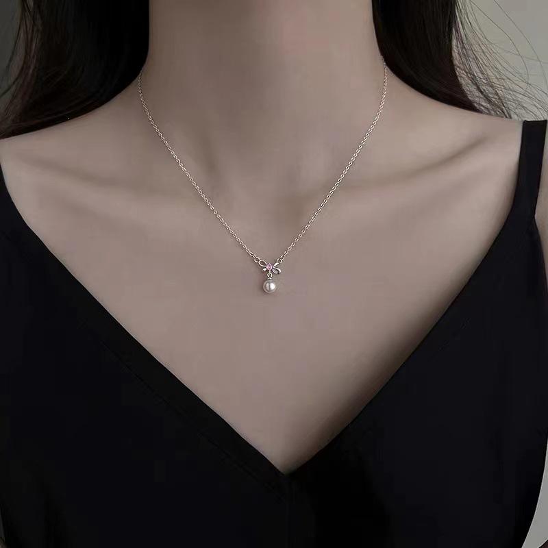 2023 Popular Design: 925 Sterling Silver Pearl Necklace, Light Luxury Clavicle Chain