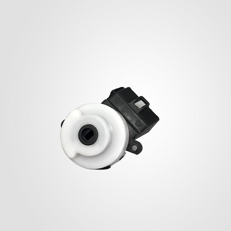 1pcs Ignition switch For Chinese Brilliance V5 H530 FRV FSV BS4 M2 Auto car motor parts V5 H530