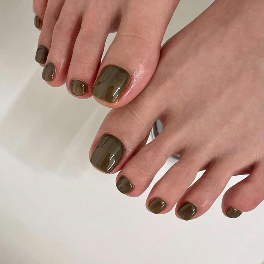 

2024 Trendy Europe & US Green Solid Color Faux Toenails - Handmade Wearable Nails