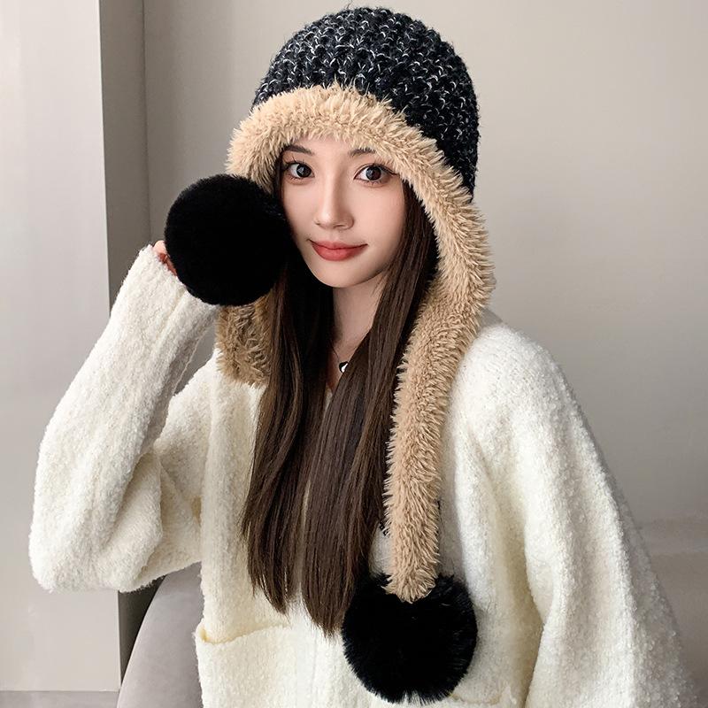 Outdoor Casual Big Hairball Hat Winter Velvet Cold-proof Warm Knitted Hat Fashion Wool Hat Women