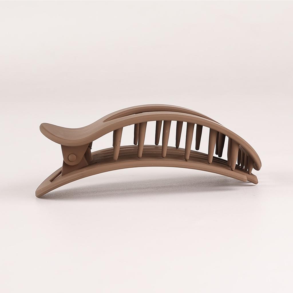 Fashion Oval Hair Claw Clip for Women New Design Leopard Matte Curved Flat Styling Barrettes Acrylic Lying Down Hair Accessories