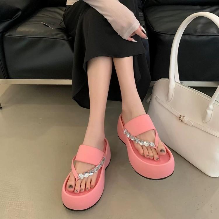 Muffin Outer Wear Toe Thick Bottom Fashion Flip-flops Women 2025 Summer New Rhinestone Temperament Casual Cool Slippers