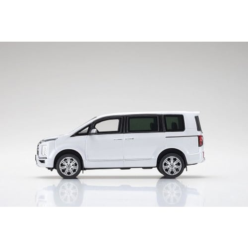 Kyosho Original 1/43 Mitsubishi Delica D:5 (White) Finished Product KSR43129W