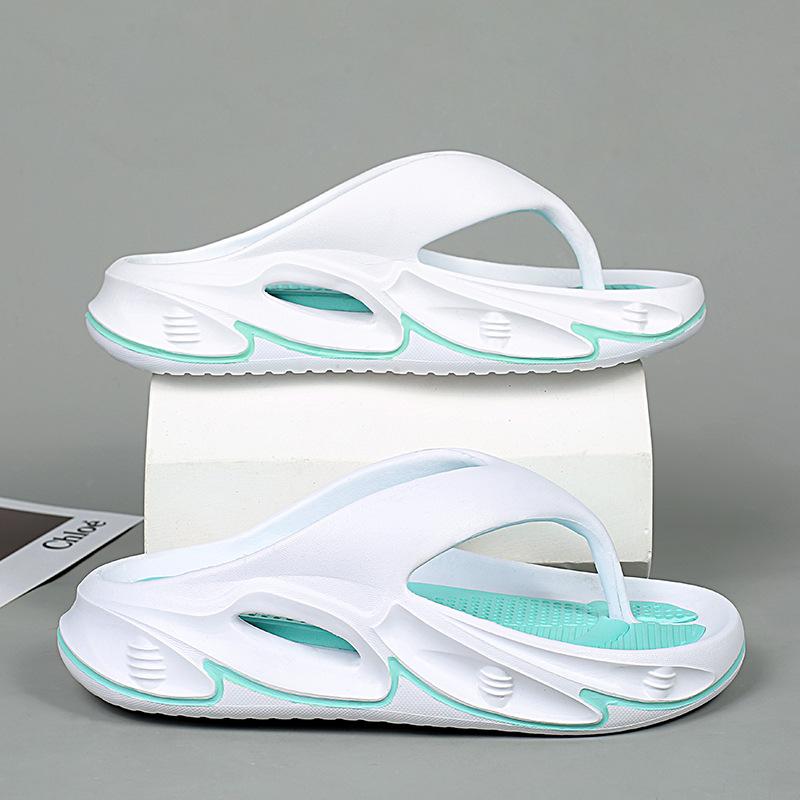 Fashion Men Flip Flops Outdoor Indoor Slippers Thick Soft Sole Men Beach Sandals Non-slip Bathroom Home Men Women Slippers Flip Flops