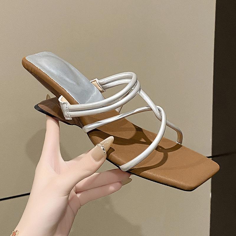 

Модные женские тапочки, босоножки на каблуке, туфли с квадратным носком на высоком каблуке, женская обувь, тренд 2025, летние элегантные дизайнерские туфли-лодочки с мелким вырезом, mujer 35 серебряный
